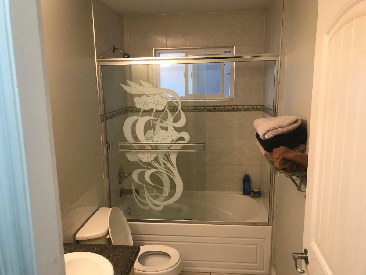 Great Place To Stay Ванкувер Экстерьер фото
